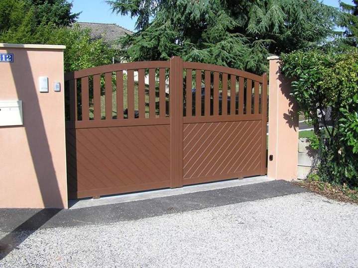 Portail en acier couleur tendance Mornant