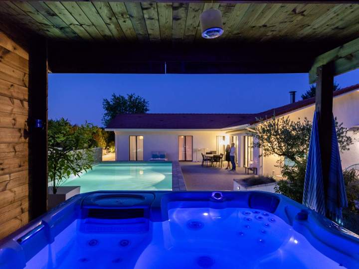 Éclairage spa Mornant