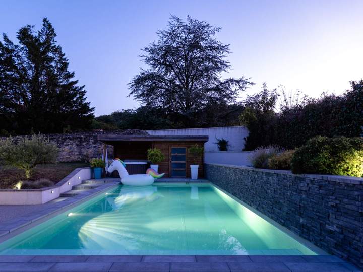 Éclairage piscine Mornant
