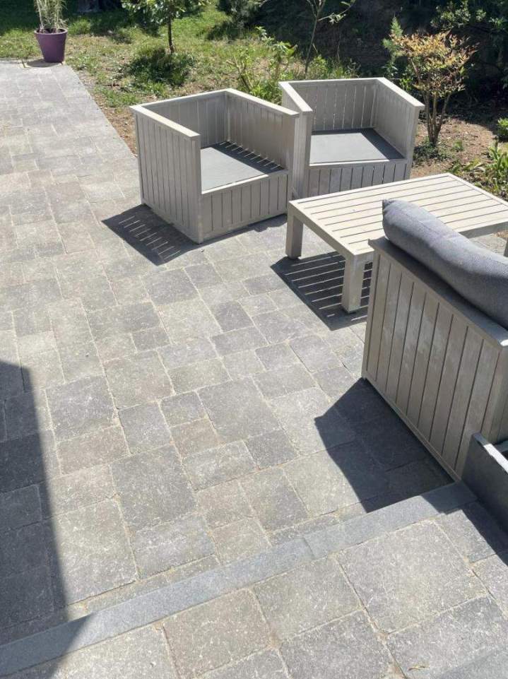 Aménagement terrasse et mobiliers Mornant