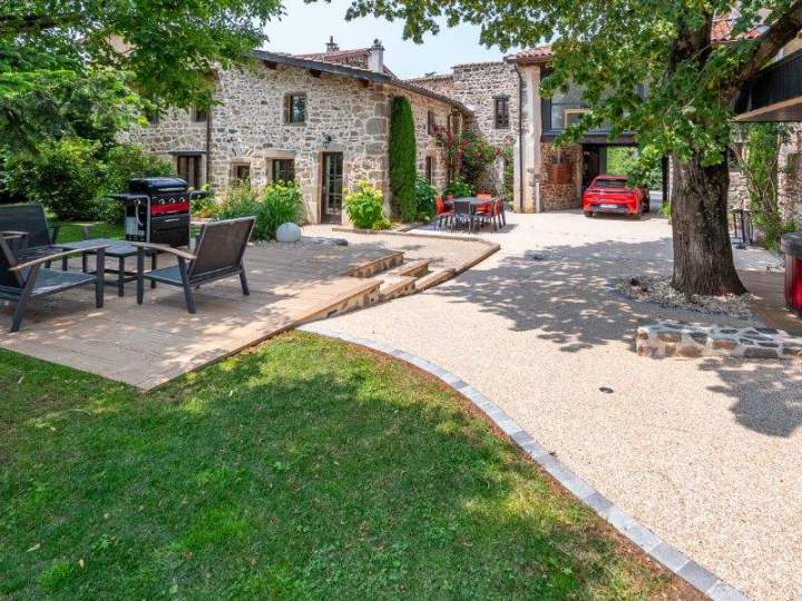 Création allées et maçonnerie paysagère Mornant