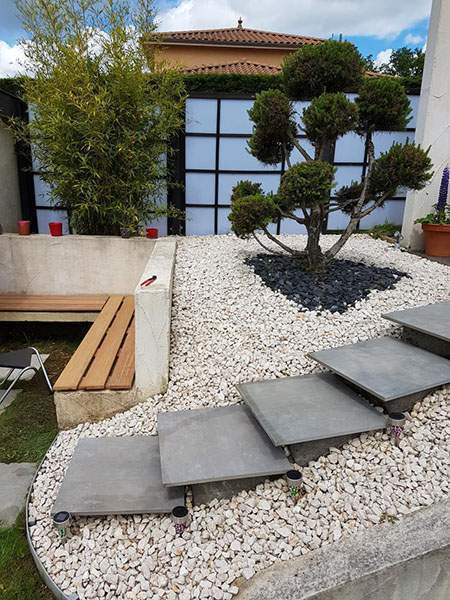Escalier extérieur jardin Mornant
