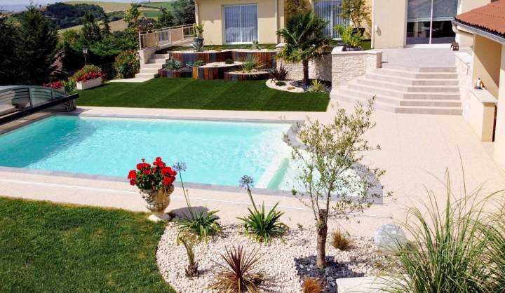 Après rénovation piscine Mornant