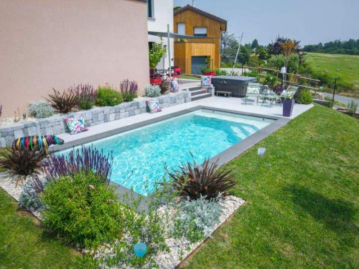 Piscine béton Mornant