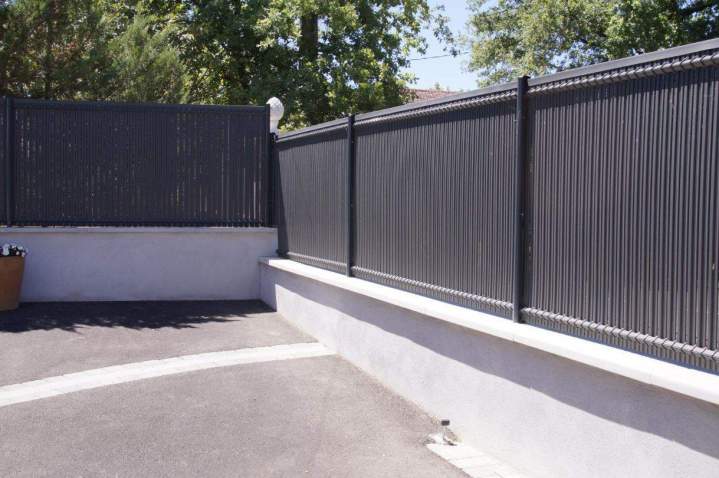 Brise-vue sécurisant Mornant