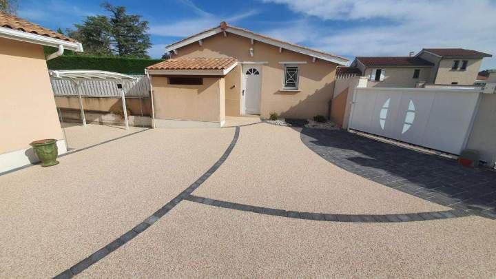 Maçonnerie extérieure Mornant