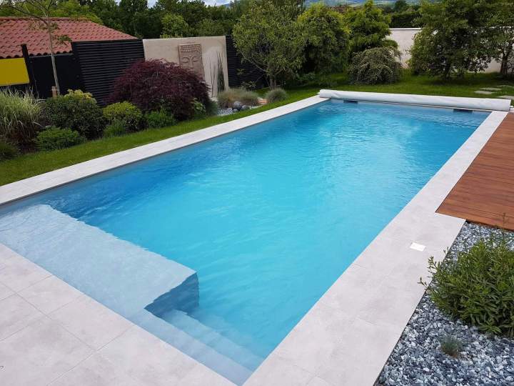 Grès cérame sur plot terrasse Mornant